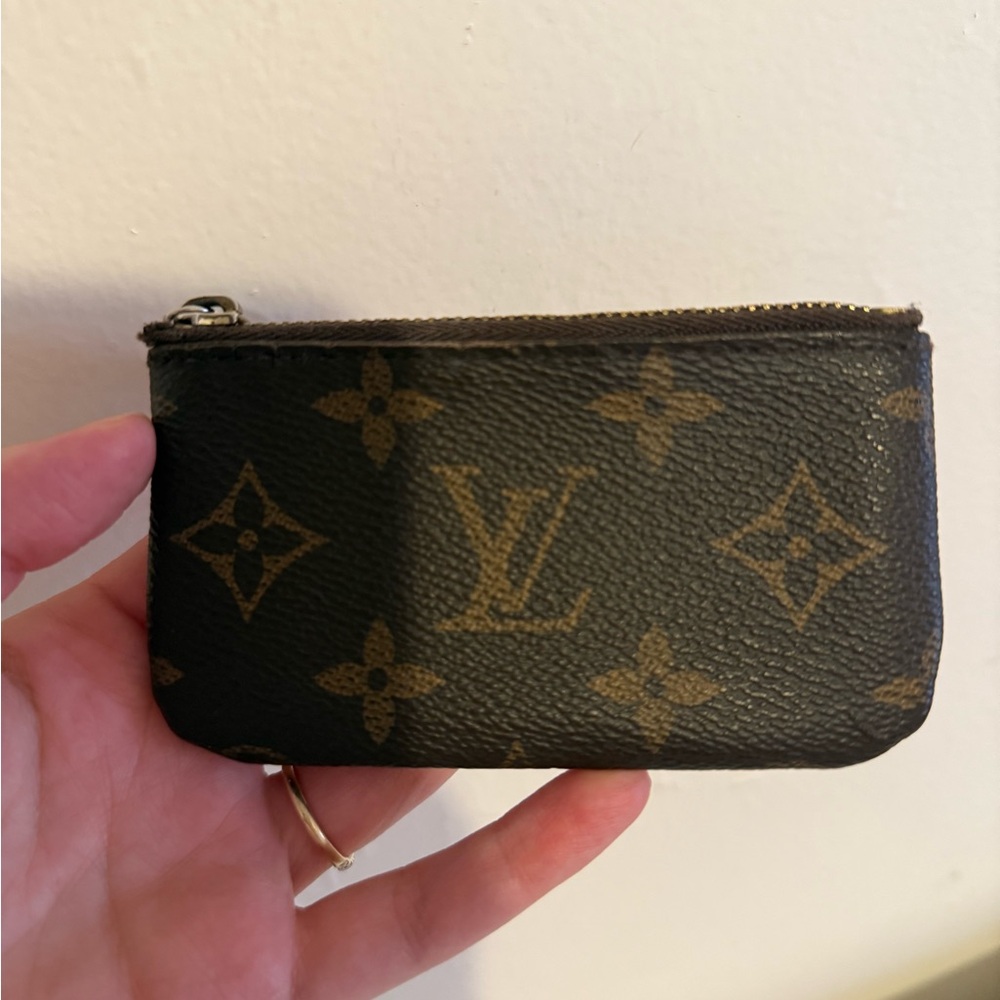 Louis vuitton key pouch
